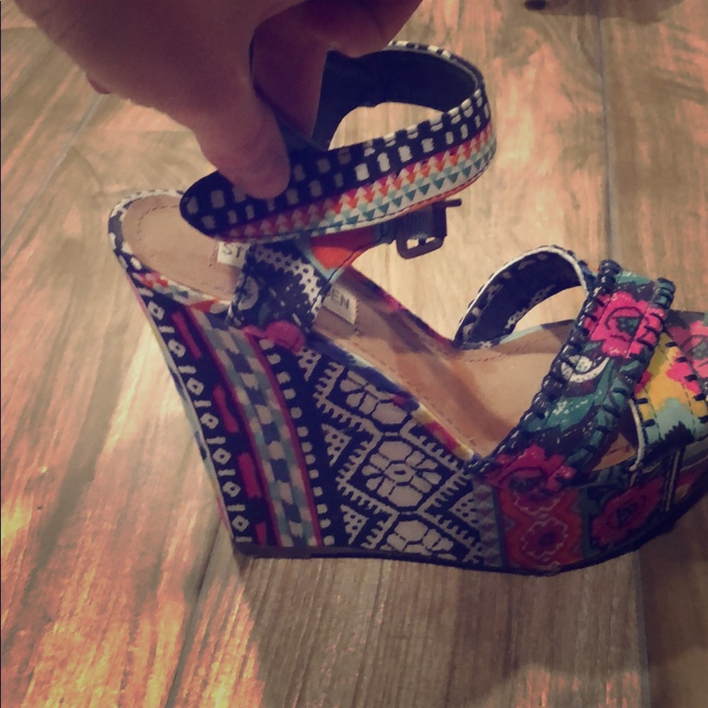 Steve Madden floral wedges